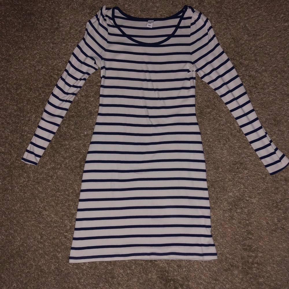 Old Navy long sleeve dress